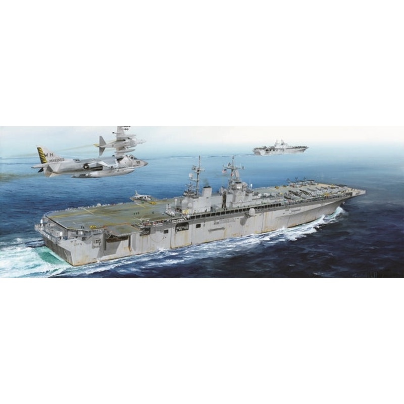 Hobbyboss 1:700 Uss Boxer Lhd-4