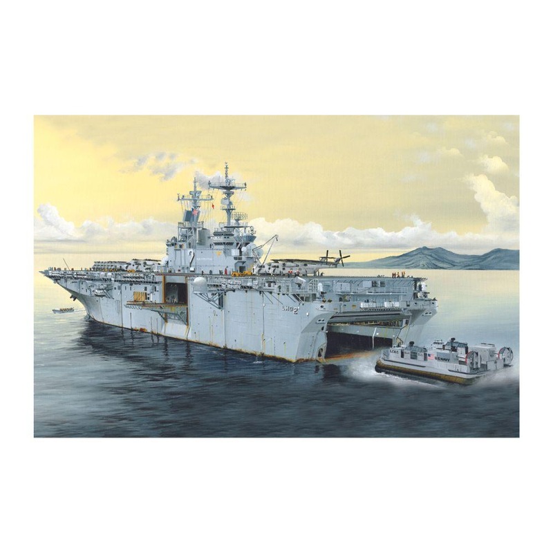 Hobbyboss 1:700 Uss Essex Lhd-2