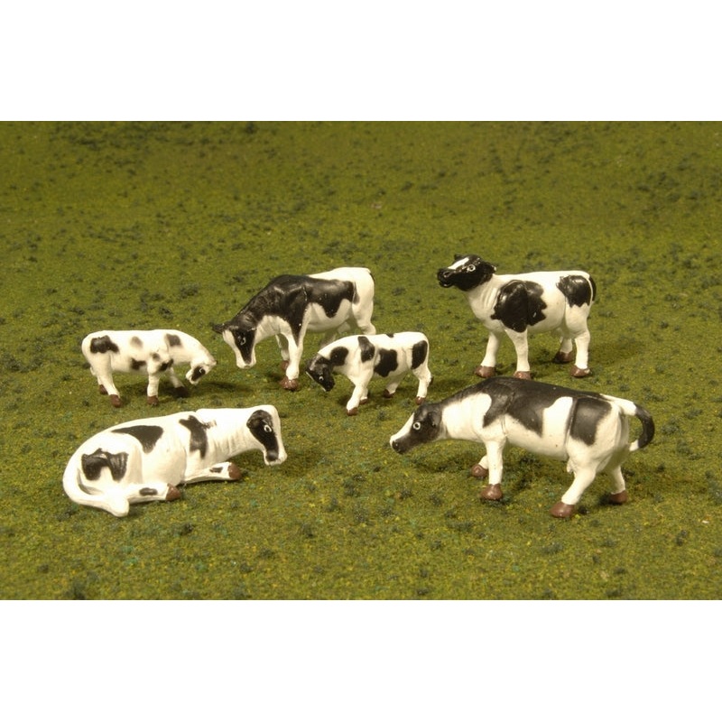 Bachmann Cows Black & White. 6 Figures.O Scale