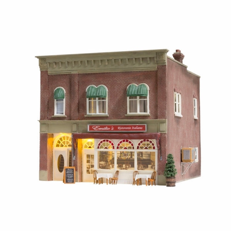 Woodland Scenics N Emilio’s Italian Restaurant (Lit)