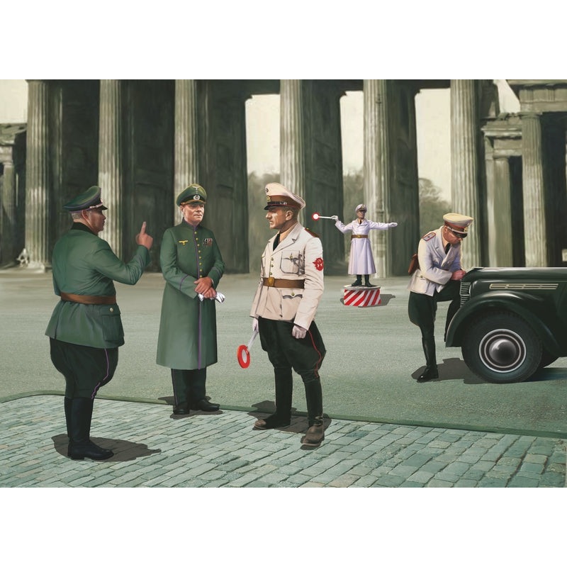 ICM 1:35 Ger. Road Police (5)