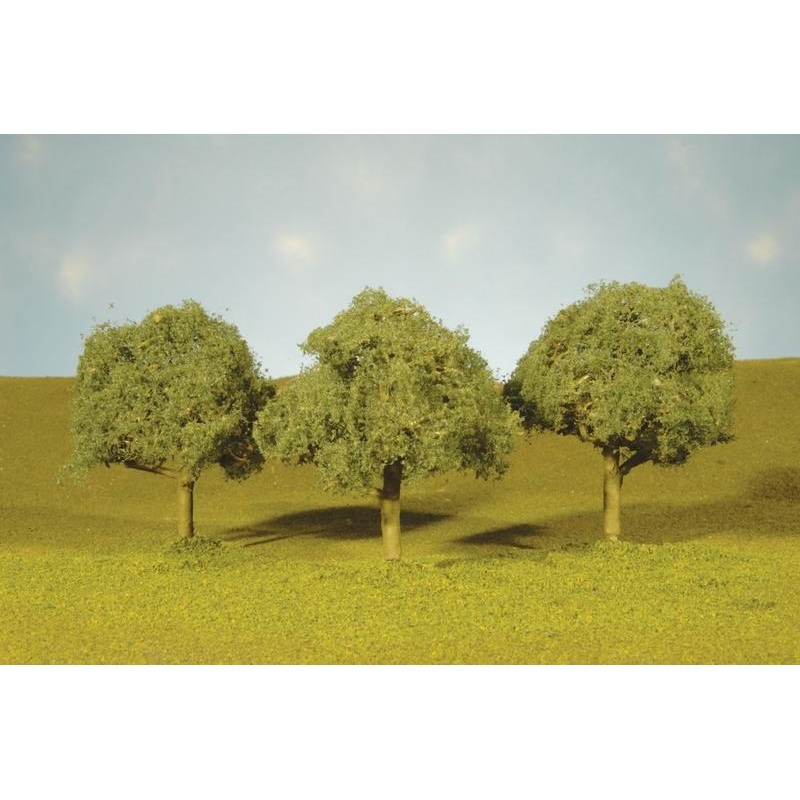 Bachmann 3-3 Oak Trees, 3/pack. HO Scale