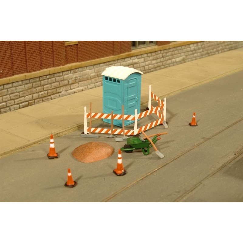 Bachmann Building Site Accessories. HO Scale