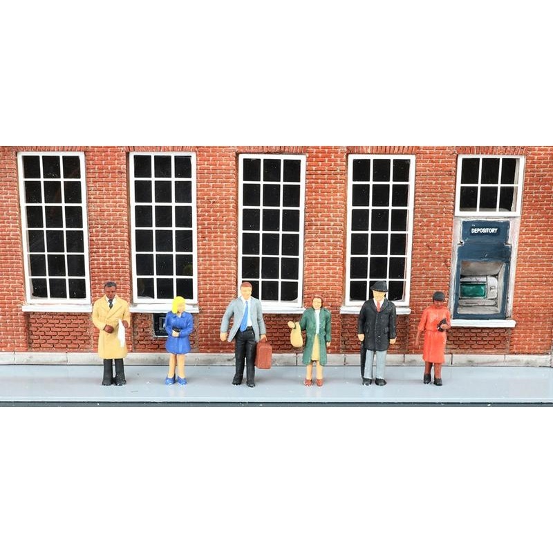 Bachmann Standing Office Workers, 6 Figures. HO Scale