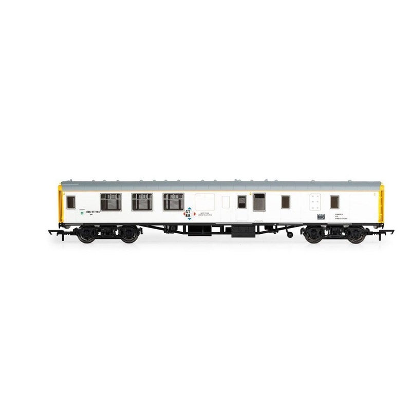 Hornby R40213 Balfour Beatty Mk1 BSK Staff C
