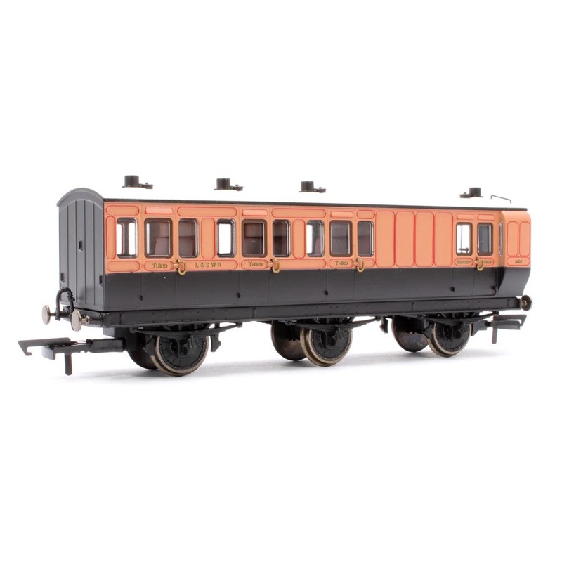 Hornby R40293 LSWR 6WC 3rd CL.648