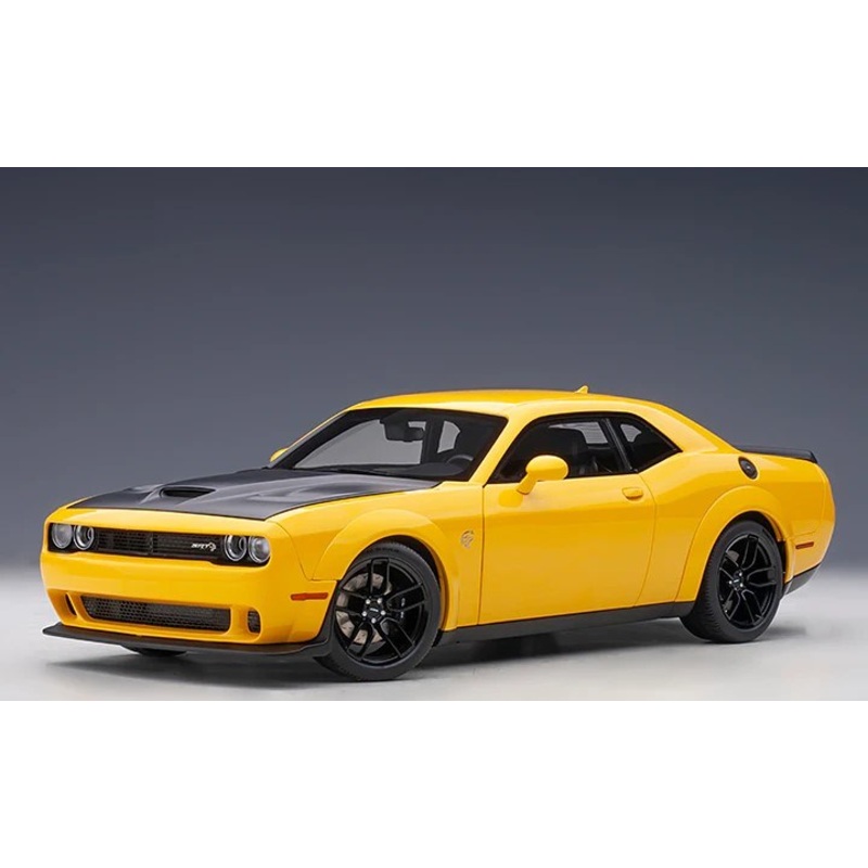 AUTOart 71737 1/18 SRT Hellcat WB Yellow