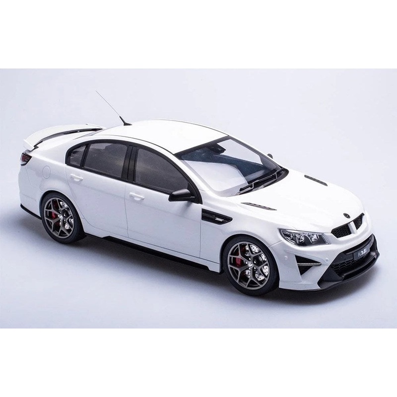 Biante 1/12 B-122917D HSV GTSR