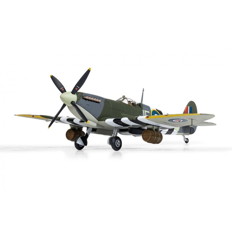 Corgi AA29101 1/72 Spitfire Mk IX: BeerTruck