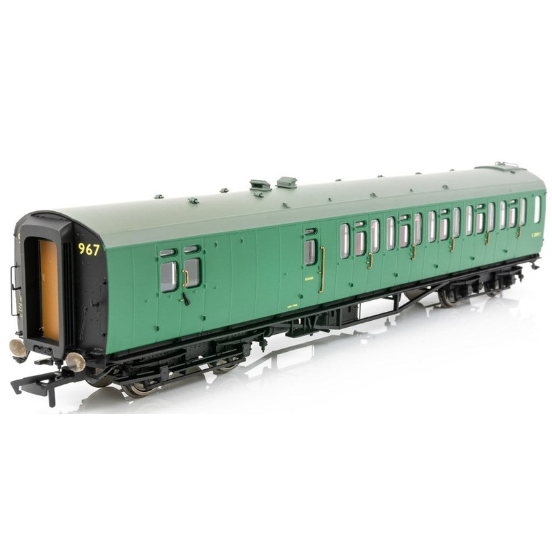 Hornby R4888D BR Bulleid 59′ Corr.Brake3rd