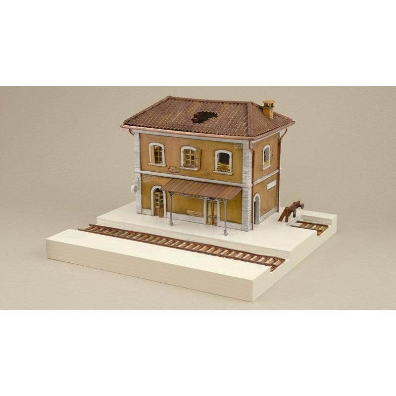 Italeri 6162 1/72 RAILWAY STATION