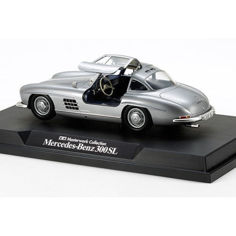 Tamiya 21151 1/24 GULL WING MERCEDES-JAMES BOND