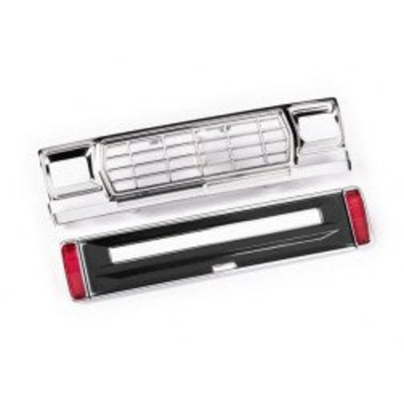 Traxxas 9819-BLK FRONT GRILLE/TAILGATE PANEL BLK