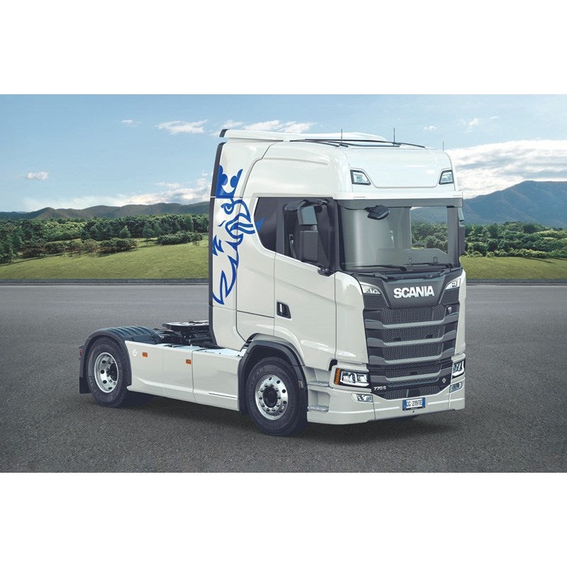 Italeri 3965 1/24 SCANIA 770 S V8 WHITE CAB