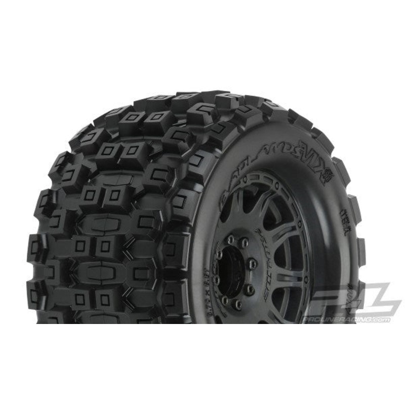 Pro-Line PRO1012710 Badlands MX38 3.8 MTD Raid 8×32 17mm MT F/R