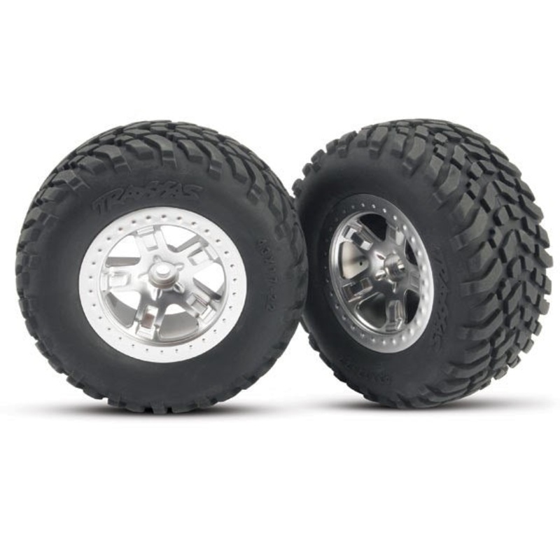 Traxxas 5875 – Tires & wheels assembled glued (SCT satin chrome beadlock style wheels SCT off-road racing tires foam inserts) (2) (2WD front)