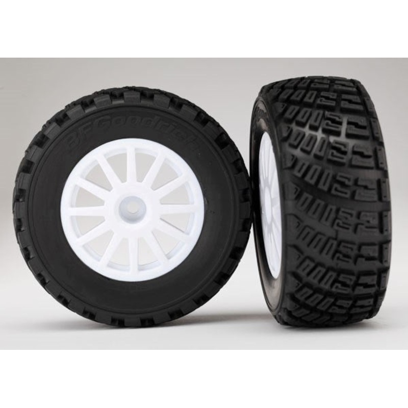 Traxxas 7473 – Tires & Wheels Assembled Glued (white wheels gravel pattern tires foam inserts) (2) (TSM rated)