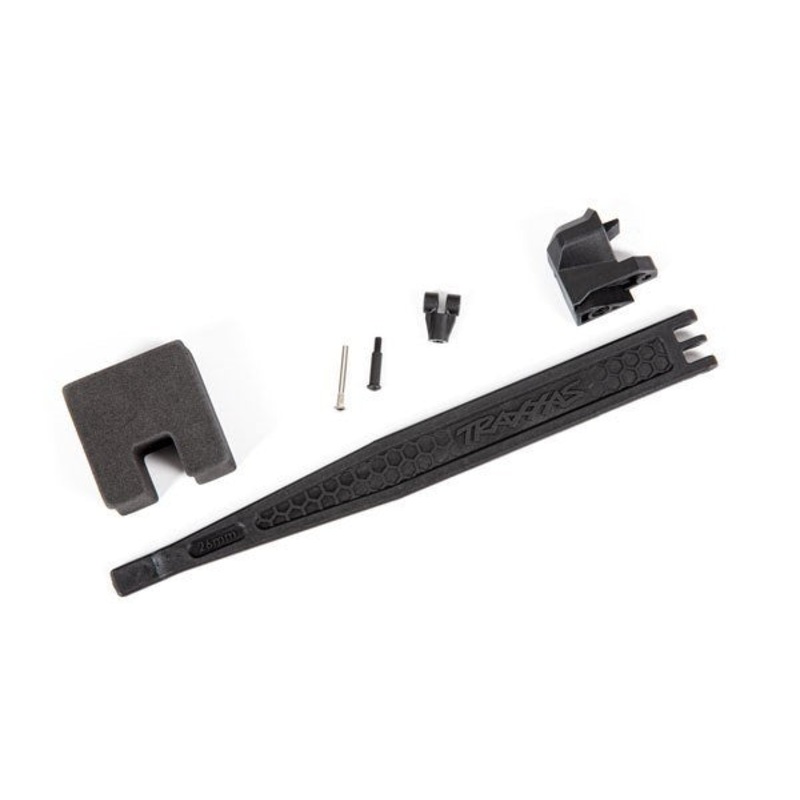 Traxxas 9324 – Battery hold-down/ battery clip/ hold-down post/ screw pin/ pivot post screw/ foam spacer (for 300mm wheelbase)