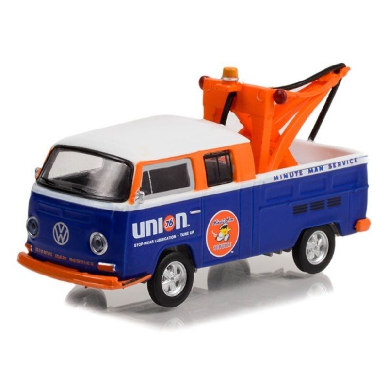 GreenLight 36060-B 1/64 1969 Volkswagen Double Cab Pickup w/Tow Hook – Union 76 Minute Man Service