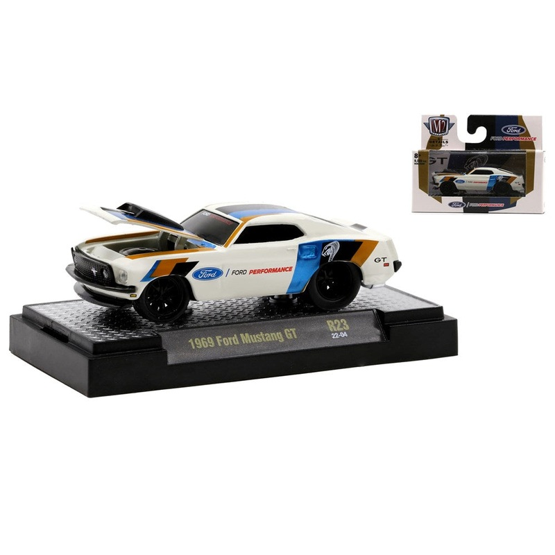M2 Machines M2-82161-23D 1/64 1969 Ford Mustang GT
