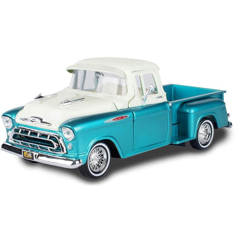 Motormax MX-79032 1/24 1957 Chevrolet 3100 Stepside