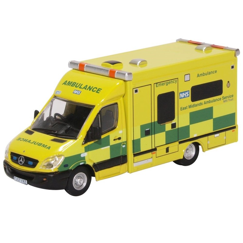 Oxford OX-MA006 1/76 Mercedes Ambulance