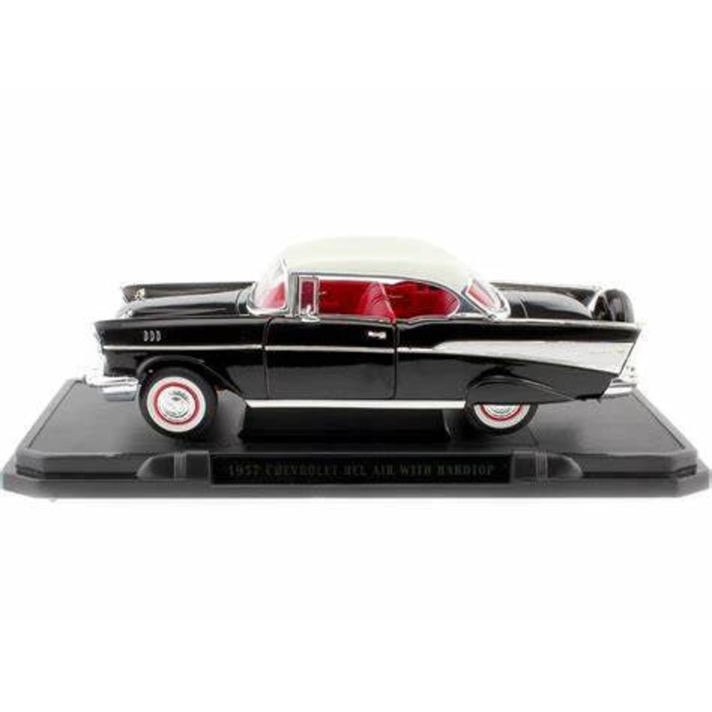 Road Signature RS-92109 1/18 1957 Chevrolet Bel Air Hard Top
