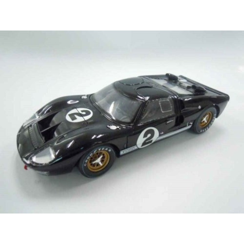 Shelby Collectables SHE-408 1/18 1966 Ford GT 40 MKII #2