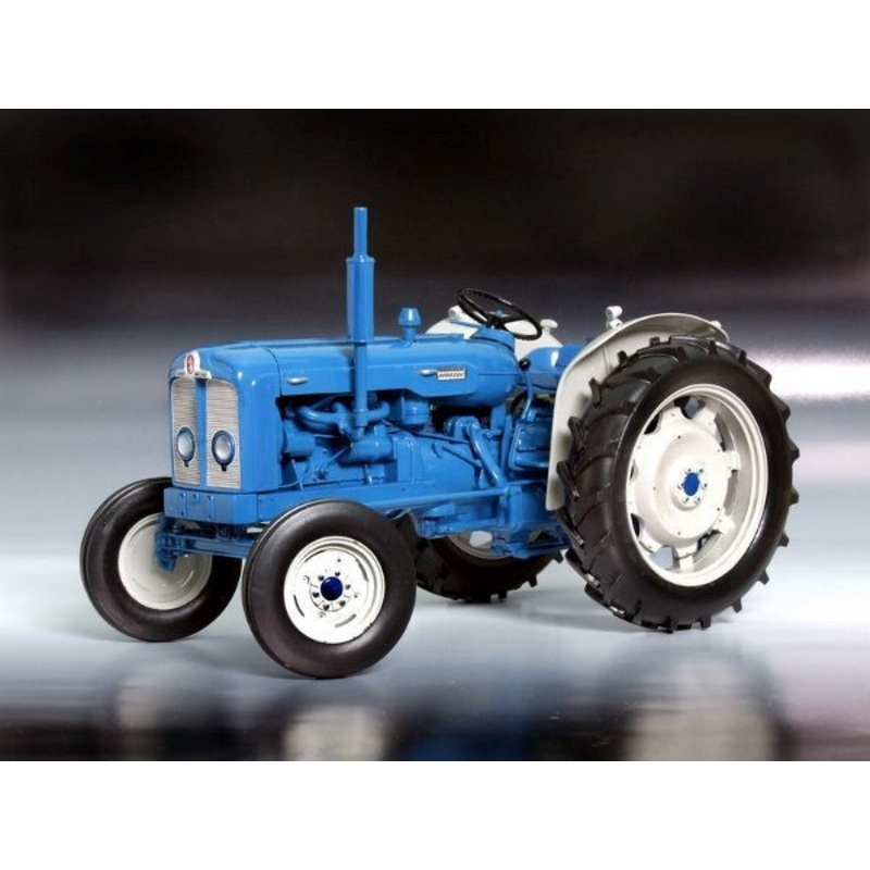Universal Hobbies UH-2780 1/16 1960 Ford Super Major