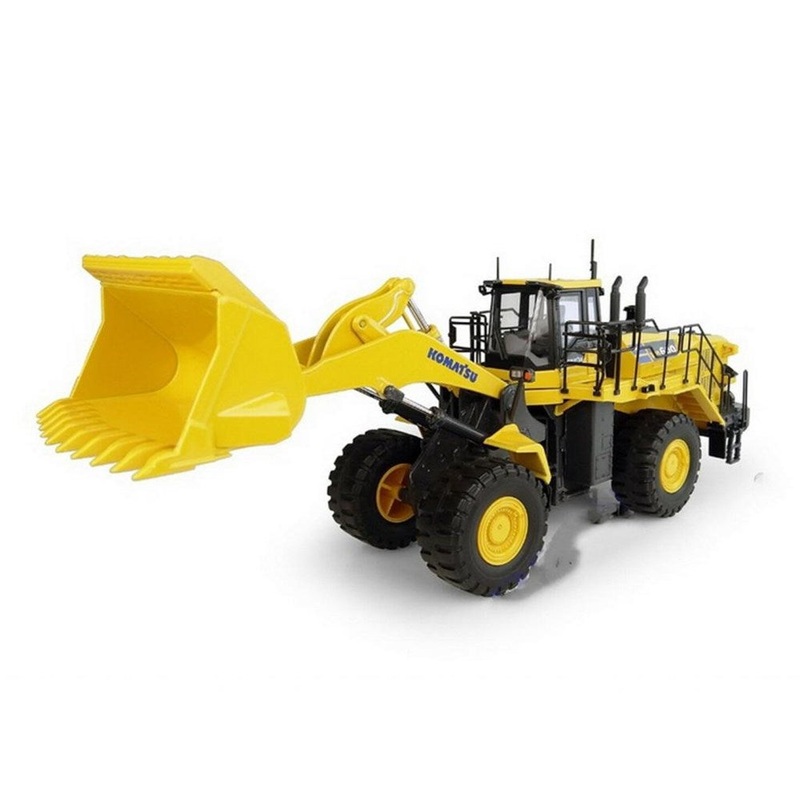 Universal Hobbies UH-8127 1/50 Komatsu WA600-8