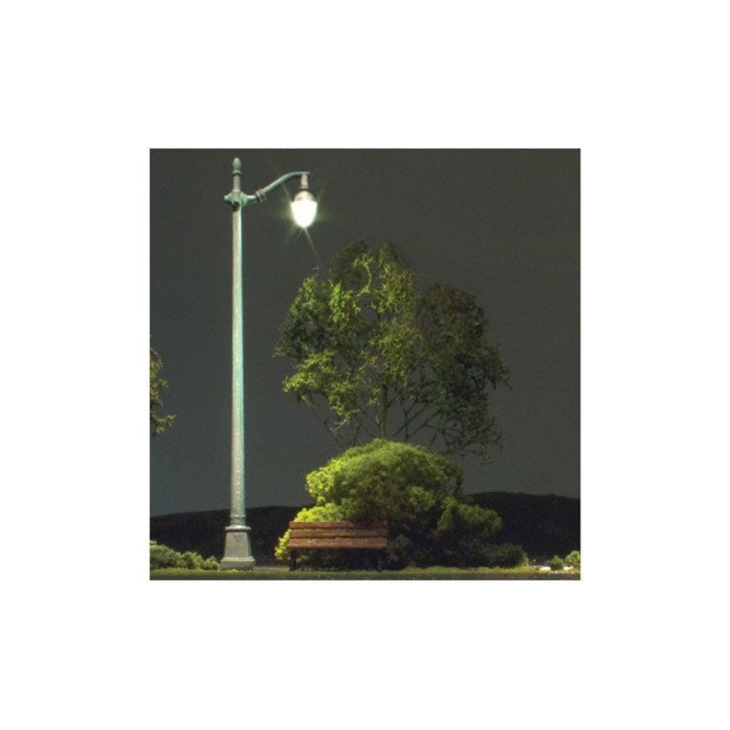 Woodland Scenics JP5631 Arched Cast Iron Street Lights – HO Scale (3pcs)