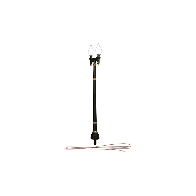 Woodland Scenics JP5632 HO Street Lights Double Lamp Post (3)