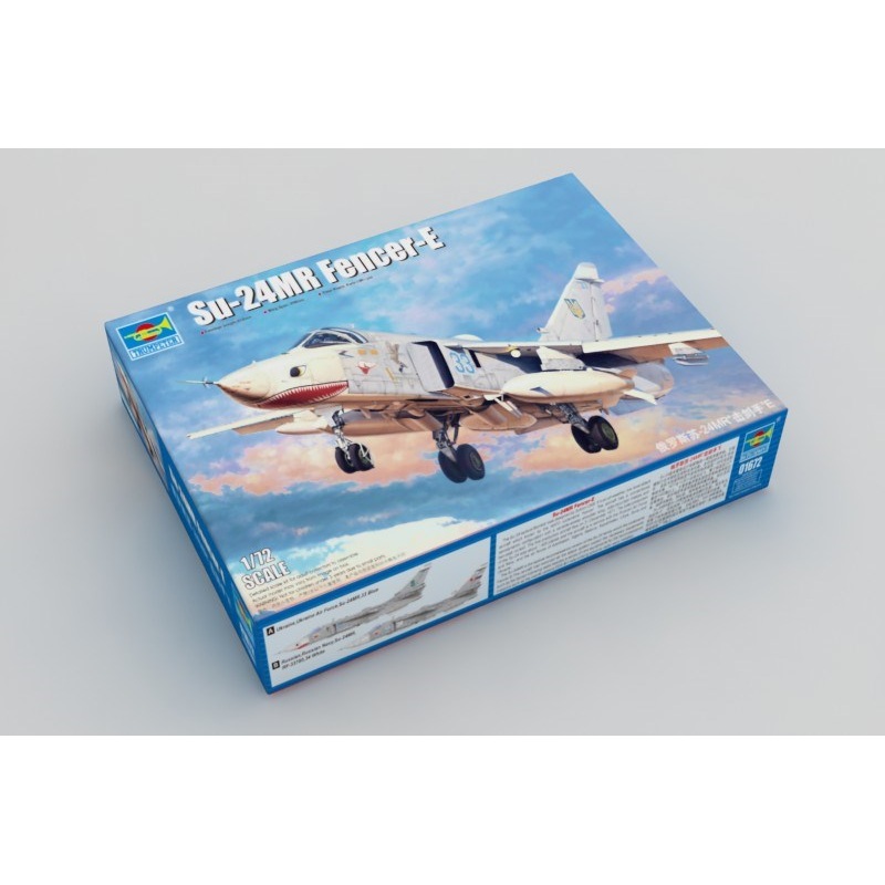 Trumpeter 01672 1/72 Su-24MR Fencer-E