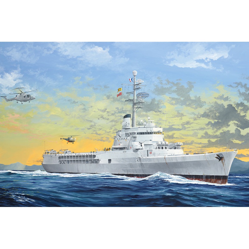 Trumpeter 05635 1/350 French Navy Helicopter Cruiser Jeanne Arc 2008
