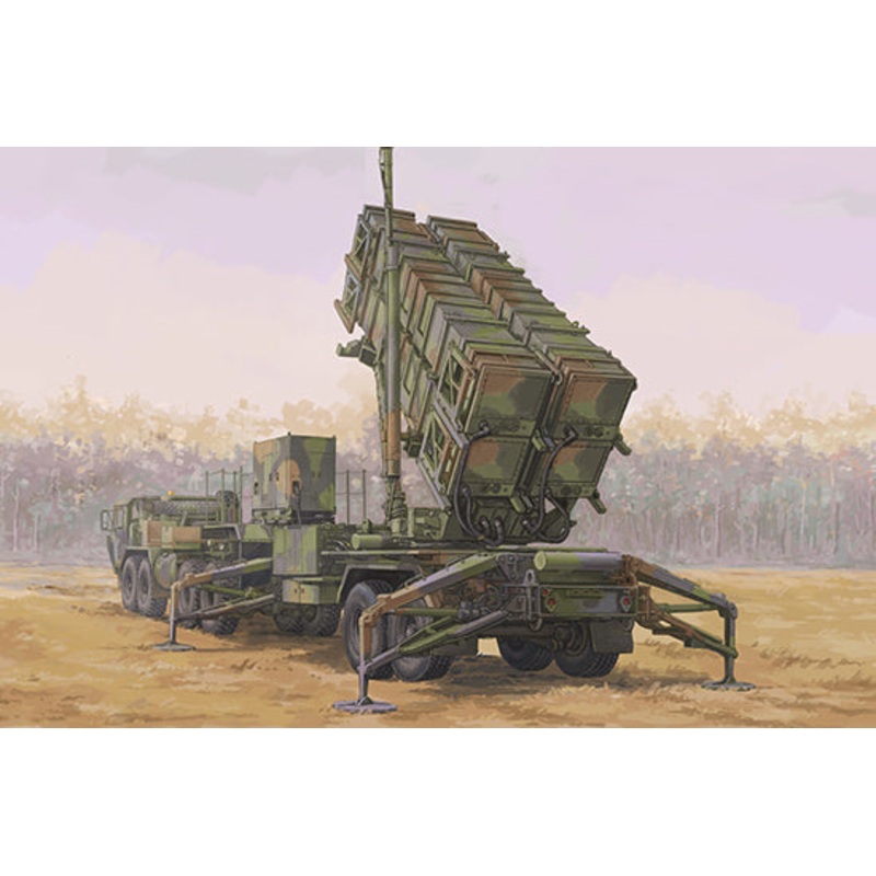 Trumpeter 07158 1/72 M983 HEMTT & M901 Launching Station w/MIM-104 (PAC-2)