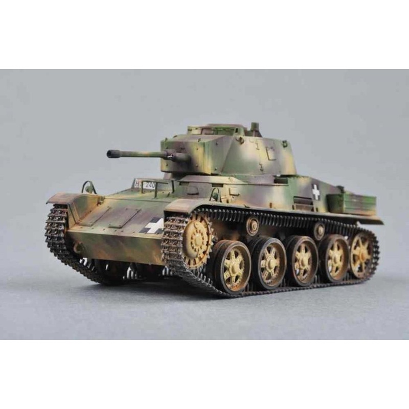 Hobby Boss 82478 1/35 Hungarian Light Tank 38M Toldi (B40)