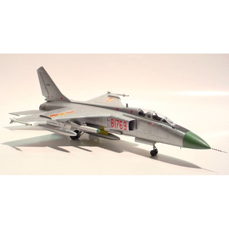 Trumpeter 01608 1/72 Chinese Xi’An Flying Leopard FBC-1