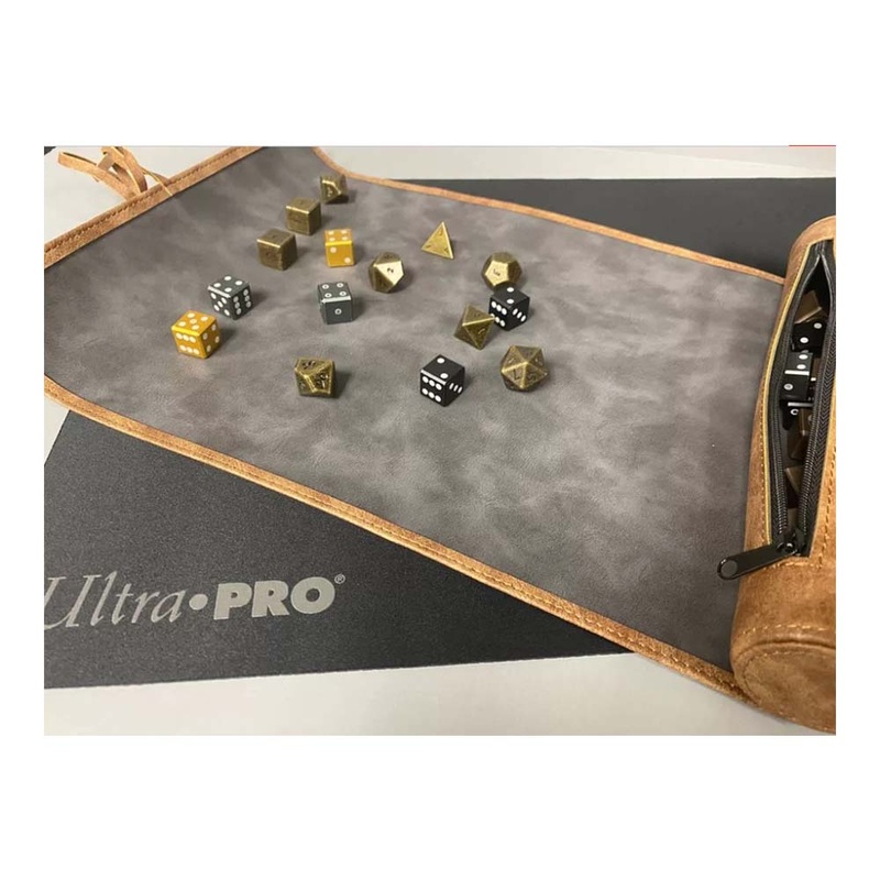 Ultra Pro 15865 9-Pocket Cobalt Collectors Portfolio