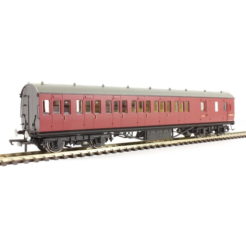 xHornby R4678 BR Non-corridor 57′: 3rd Cl/Br
