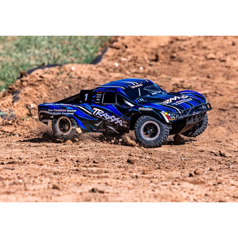 Traxxsa 68286-4 – SLASH 4X4 VXL Clipless