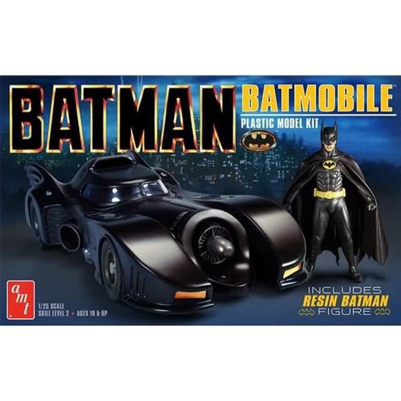 AMT 1107 1/25 ’89 Batmobile w Figure