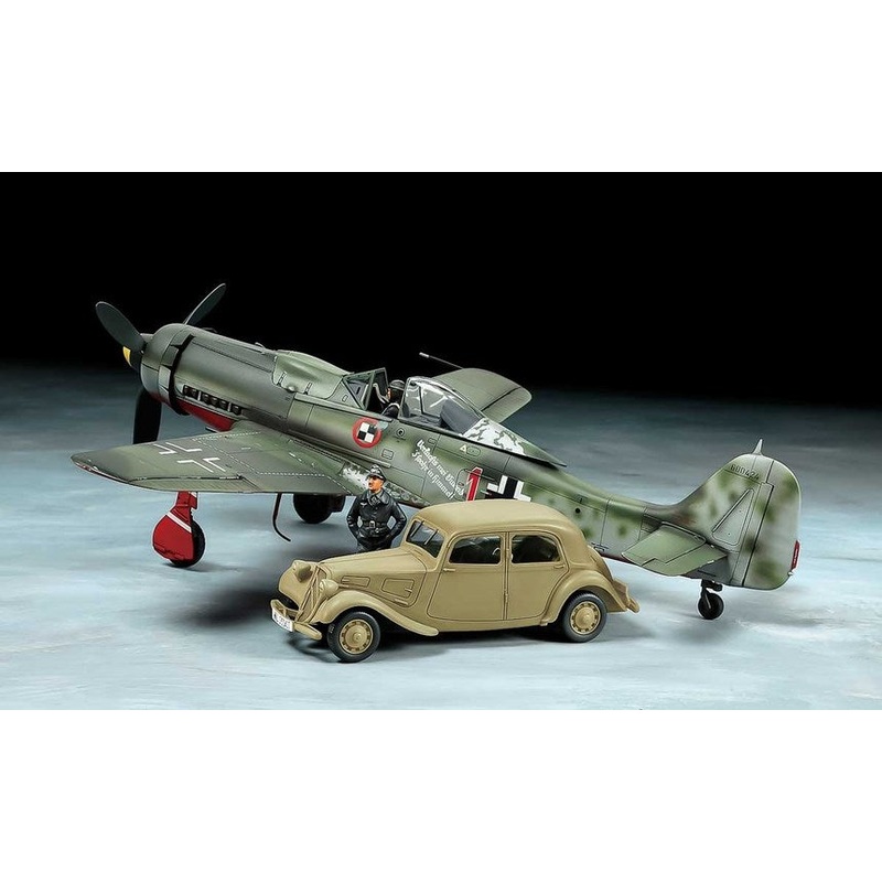 Tamiya 25213 1/48 Fw190 D-9 JV44 & 11CV